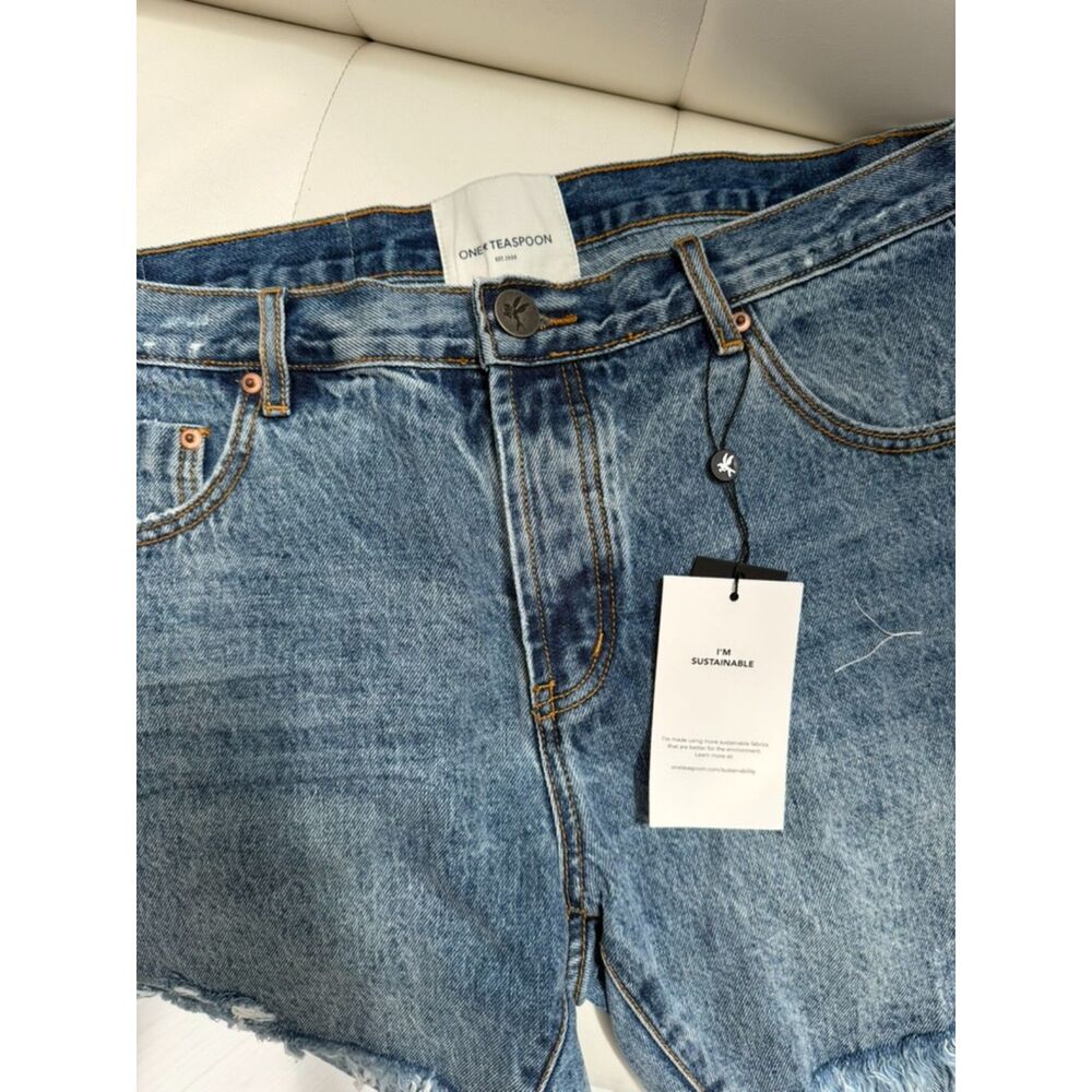 OneTeaspoon Distressed Frayed Hem Denim Shorts Size 31 NWT